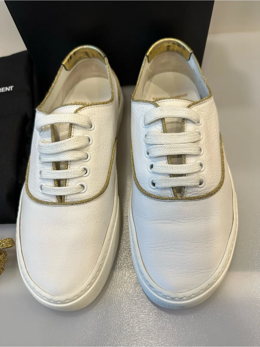 AUTHENTIC SAINT LAURENT Paris Venice Low Top White Gold Accent Leather Sneakers - Picture 3 of 10